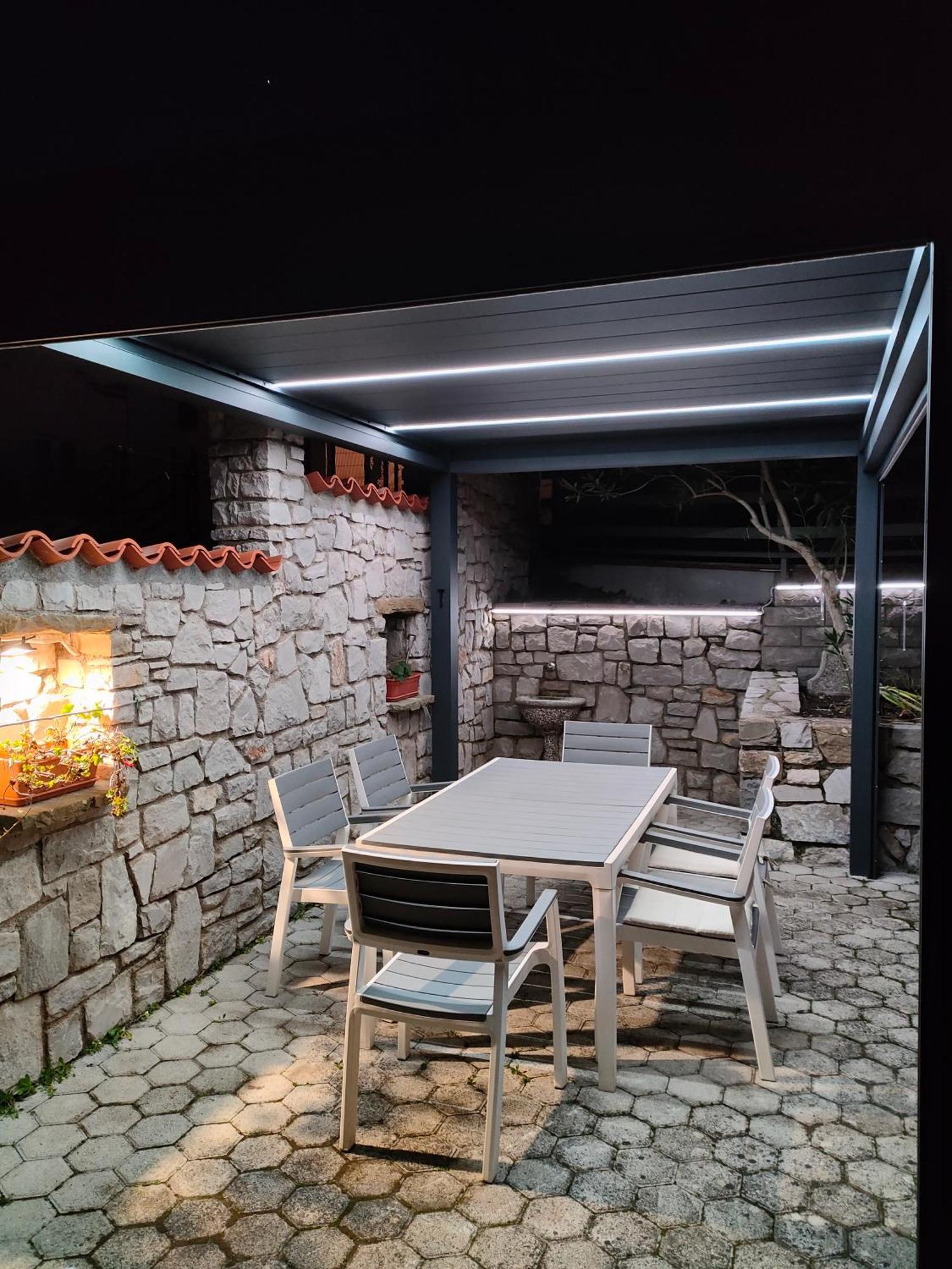 Apartma Nika Pobegi Exteriér fotografie